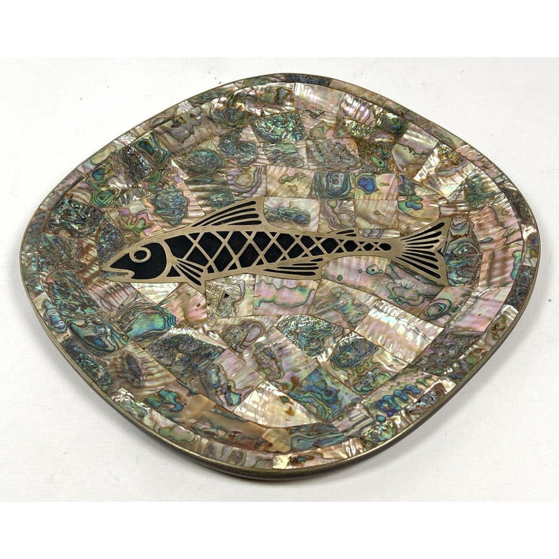 Los Castillo Fish-Motif Oval Tray with Mother-of-Pearl Mosaic