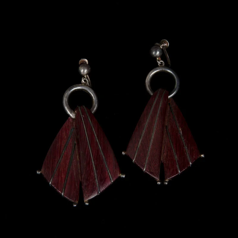 Fan earrings by William Spratling, in the collection of Museum of International Folk Art, Santa Fe