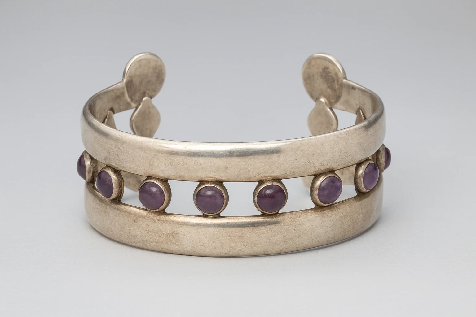 Héctor Aguilar Amethyst and Silver Bracelet with Rod-and-Sphere Segments