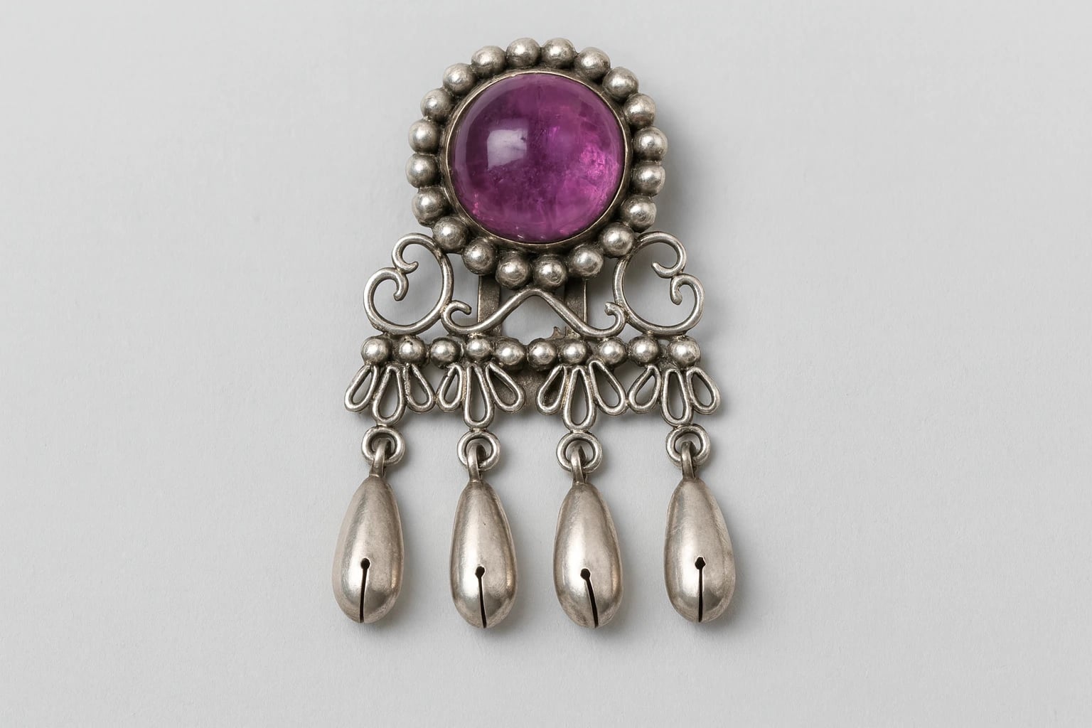 Antonio Pineda Cascabeles Dress Clip with Amethyst
