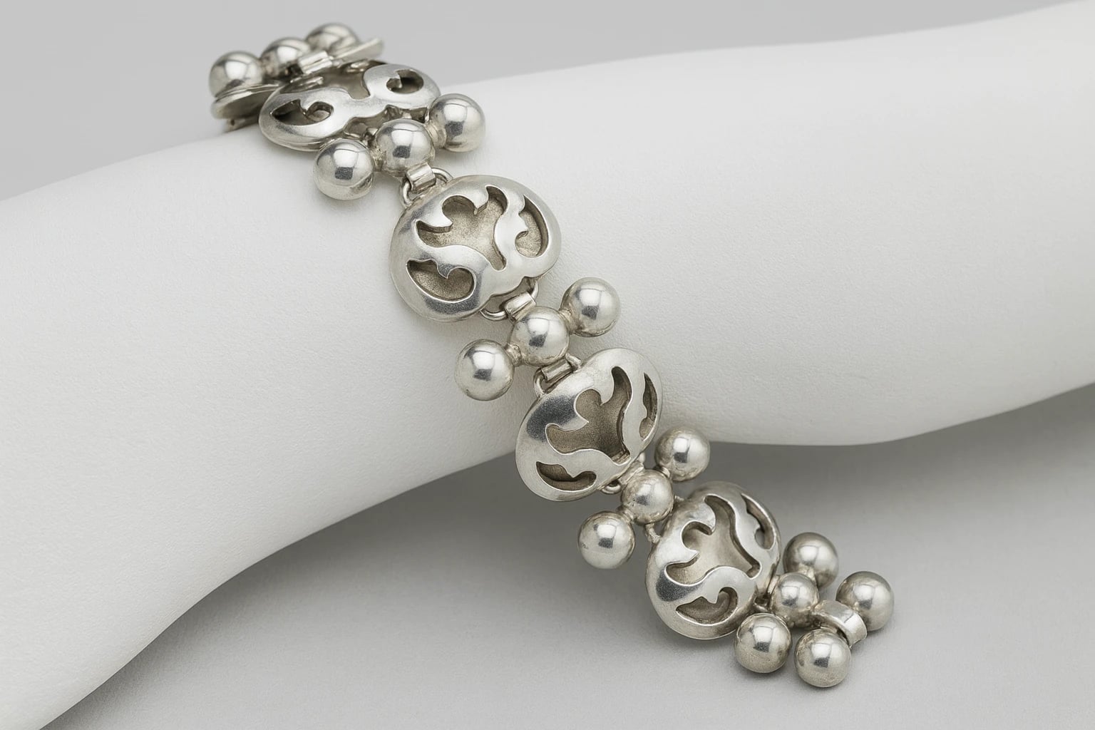 Ana Núñez Brilanti (Victoria de Taxco) Cutout Angel Bracelet with Ball Clusters